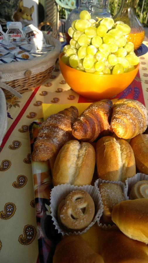 Lo Scoiattolo e la Noce Bed and Breakfast Stresa Esterno foto